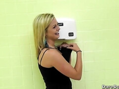 Kont, Grote kont, Blond, Gevangen, 1 man 2 vrouwen