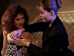 Анальный секс, Брюнетки, Лесбиянка