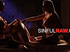 Grosse titten, Frau, Hd, Lesbisch, Lecken, Milf, Pornostars, Strümpfe