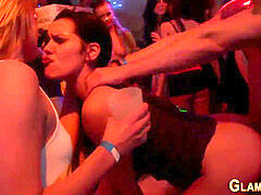 Пальцем, Групповуха, Группа, Мастурбация, Оргии, Вечеринка, На публике, Втроем