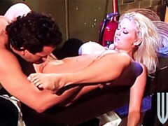 Leie, Arsch, Grosse titten, Blasen, Hundestellung, Milf, Rasiert, Dürr