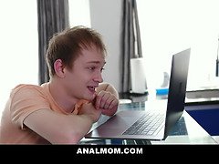 Grote lul, Pijpbeurt, Oudere vrouw, Sperma shot, Moeder die ik wil neuken, Moeder, Schreeuwen, Kousen