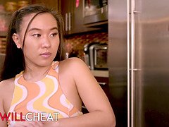 Asiatique, Tromperie, Hd, Embrassement, Lesbienne, Léchez, Maigrichonne, Nénés