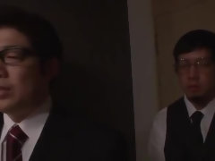 Asiatique, Sucer une bite, Brunette brune, Tir de sperme, Japonaise, Plan cul à trois