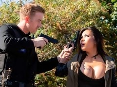 Grosse titten, Blasen, Braunhaarige, Hundestellung, Handjob, Hardcore, Interrassisch, Rasiert