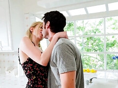 Tetas grandes, Mamada, Garganta profunda, Hd, Madres para coger, Mamá, Estrella porno, Madrastra