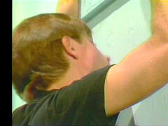 ゲイ, のぞき穴