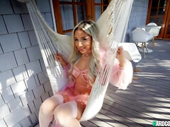 美女, ベッドルーム, 顔面騎乗, レズビアン, なめる, 下着, オーガズム, ストッキング