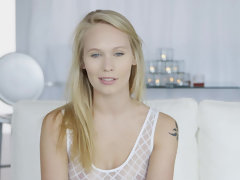 Zwart, Blond, Pijpbeurt, Lul, Hondjeshouding, Kokhalzen, Verlegen, Tiener