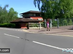 Arsch, Braunhaarige, Geile alte tussi, Schwarz, Im freien, Öffentlich, Muschi, Solo