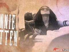 バック, 顔射, 指いじり, 開帳, 彼女, なめる, 現実, タトゥー