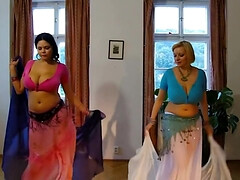 Толстушки, Большие сиськи, Постарше, Смазливые, Член, Лесбиянка, Милф, Натуральные