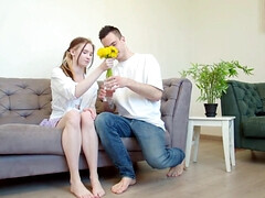 Sperma shot, Europees, Vingeren, Vriendin, Hd, Natuurlijke tieten, Orgasme, Twee staartjes