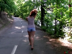 デカ尻, デカパイ, 黒人, 茶髪の, レズビアン, 自然山雀, アウトドア, オマンコ