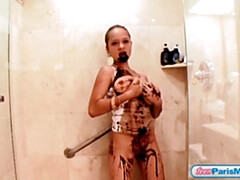 18 ans, Amateur, Brunette brune, Plantureuse, Femelle, Hd, Solo, Allumeuse