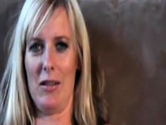 Amateur, Rubia, Penetracion con dedos, Alemán, Lencería, Masturbación, Madres para coger