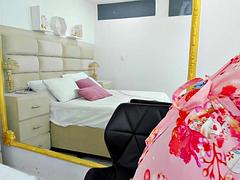 Lieveling, Mooie dikke vrouwen, Masturbatie, Alleen, Tieten likken, Speelgoed