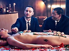 18 ans, Cul, Grosse bite, Sucer une bite, En levrette, Interracial, Adolescente, Nénés