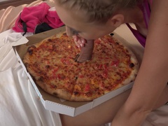 Kont, Slaapkamer, Blond, Pijpbeurt, Sperma in mond, Ondergoed, Natuurlijke tieten, Tieten likken