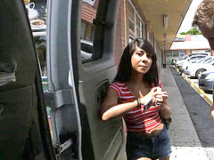 Любители, Минет, Брюнетки, Деньги, На публике, Реалити, Молоденькие, Шлюха