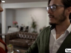 Grote mammen, Pijpbeurt, Diep in de keel, Ladyboy, Latijnse vrouw, Likken, Kut duiken, Shemale