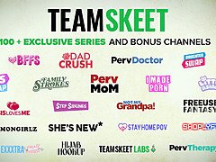 Grosse titten, Blasen, Lecken, Milf, Muschi, Schreiend, Jungendliche (18+), Flotter dreier