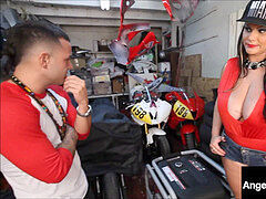 Belle grosse femme bgf, Gros cul, Sucer une bite, Brunette brune, Rondelette, Fille latino, De plein air, Nénés