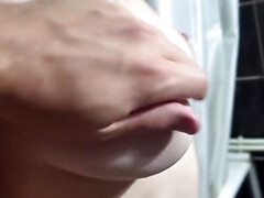 Salle de bains, Gros cul, Blonde, Brunette brune, Plantureuse, Mère que j'aimerais baiser, Pov, Chatte