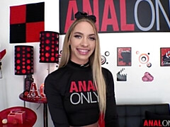 Большая жопа, Большой член, Блондинки, Минет, Собачьи, Натуральные сиськи, Молоденькие, Сиськи