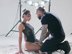 Chica, Belleza, Morena, Corrida, Tetas naturales, Montar, Adolescente, Apretado