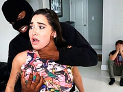 Noire, Sucer une bite, Cocu, En levrette, Poilue, Branlette thaïlandaise, Interracial, Adolescente