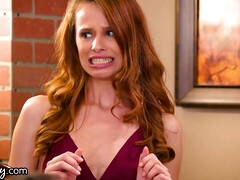 Face assise, Hd, Lesbienne, Seins naturels, Orgie, Fête, Rousse roux, Adolescente