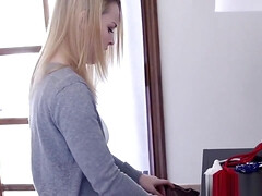 Enthousiasteling, Blond, Rondborstig, Lul, Hardcore, Hd, Natuurlijk, Tieten likken