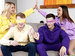 18 jahre, Grosser arsch, Grosser schwanz, Grosse titten, Blasen, Kompilation, Hundestellung, Dürr