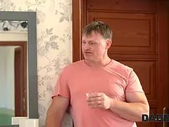 Beauté, Gros seins, Tromperie, Cocu, Papa, Petite amie, Seins naturels, Criant