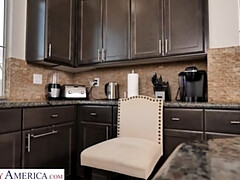 Большая жопа, Большой член, Блондинки, Глубокая глотка, Сперма на лице, Хд, Милф, Тату