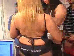 MARIA: No hay Condones pero es igual Correros con mi Amiga con Polla y Tetas y Conmigo