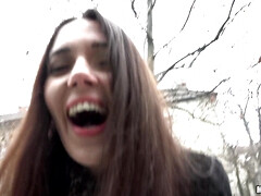 Amateur, Sucer une bite, Brunette brune, Tchèque, Hard, De plein air, Pov, Réalité