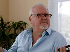 Жопа, Измена, На кухне, Масло, На природе, Бассейн, Короткая стрижка, Влажная