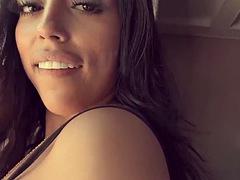 美女, フェラチオ, ブルガリア人, 中出し, 手コキする, ハードコア