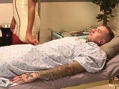 Leie, In den arsch, Blasen, Braunhaarige, Fetisch, Hardcore, Muschi, Spielzeuge