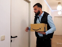 Gros cul, Gros seins, Brunette brune, Plantureuse, Queue, Mère que j'aimerais baiser, Orgasme, Tatouage