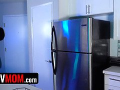 デカパイ, エロ熟女, イく瞬間, イマラチオ, なめる, 淫乱熟女, 叫ぶ, 義母