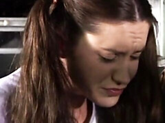 18 jaar, Anaal, Grote lul, Grote mammen, Pijpbeurt, Autobus, Mager, Tiener