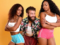 お尻, フェラチオ, バック, 黒人, ハードコア, 異人種間, なめる, ティーン