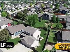 Américain, Gros seins, Femme couguar, Conversation vulgaire, Hd, Maman, Criant, Jarretelles