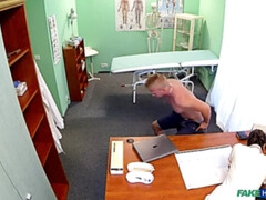 Corridas, Médico, Estilo perrito, Penetracion con dedos, Pajear, Oficina, Coño, Uniforme