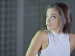 Dim The Lights - S21:E30