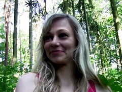 Blonde, Sucer une bite, En levrette, Faciale, Hd, Seins naturels, De plein air