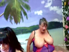 Brunette brune, Gorge profonde, Branlette thaïlandaise, Hard, Hd, Fait maison, Mère que j'aimerais baiser, Seins flasques